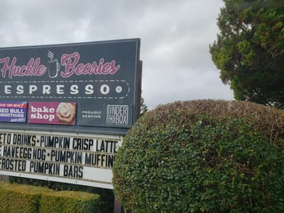 Huckle-Bearies Espresso & Bake Shoppe