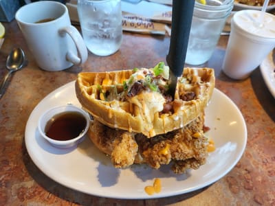 Huckleberry's Breakfast & Lunch