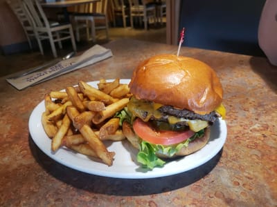 Huckleberry's Breakfast & Lunch