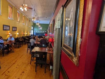 Hunter's Bakery and Cafe