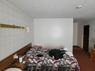 Hutch's Motel, Cafe & Lounge