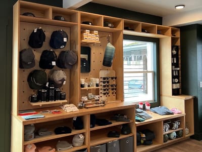 Iconoclast Cafe + Bar