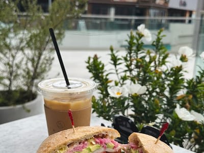 In-sīt Coffee - Buena Park