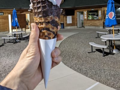 Inside Scoop at Chuckster's