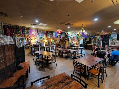 Izola's Country Cafe