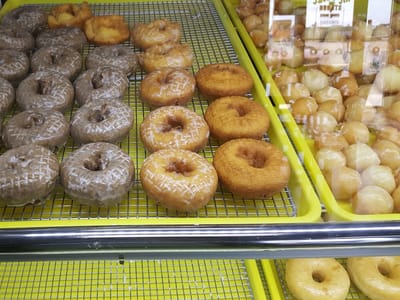 Jack 'N Jill Donuts