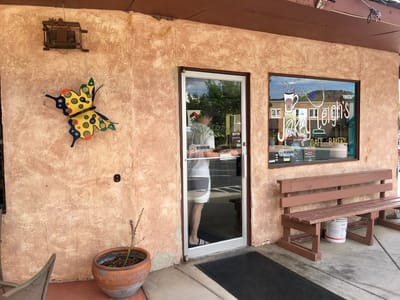 Jakey Leigh's Café Bakery