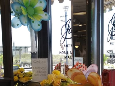 James' Taffy & Fudge