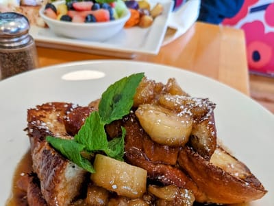 Jeannine's Restaurant & Bakery