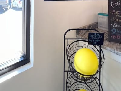 Joeshmoes Coffee & Waffles