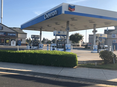 Johnny Quik Food Store