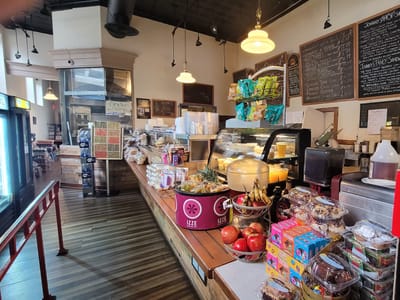 Johnny's Bagels & Deli