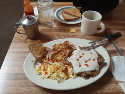 Judy's Cafe & Station