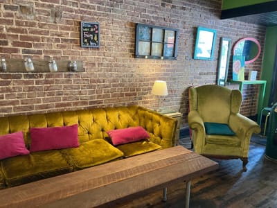 Juicy's Wellness Cafe