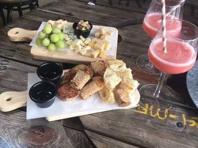 Just Us Girls Coffee and Wine bar