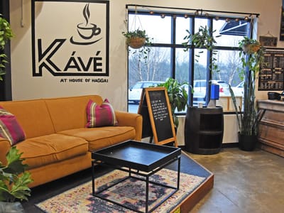 Kávé at House of Haggai