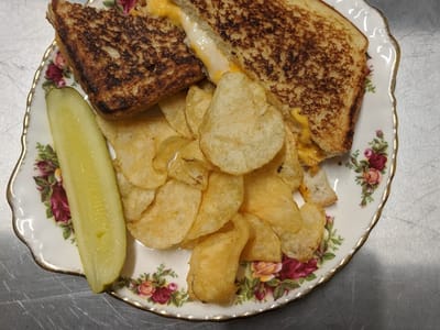 Kimmi's On The Green