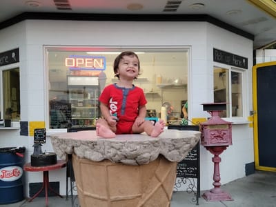 King's Scoop Ice Cream