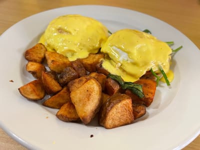 Kitchen Counter Cafe