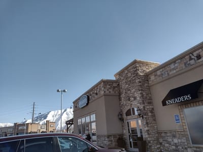 Kneaders Bakery & Cafe