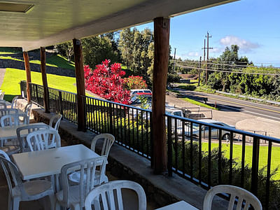 Kula Sandalwoods Inn & Cafe