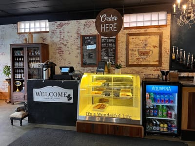 La Belle Vie / The Cafe at Frenchtown