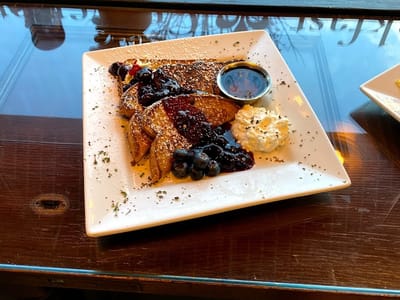 La Belle Vie / The Cafe at Frenchtown