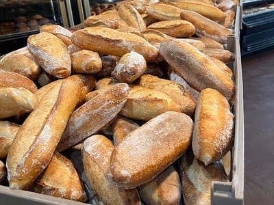 La Luna Bakery & Cafe