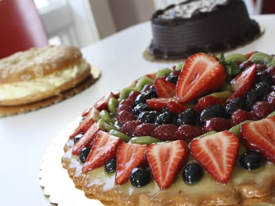 La Maison Blanche Bakery Cafe