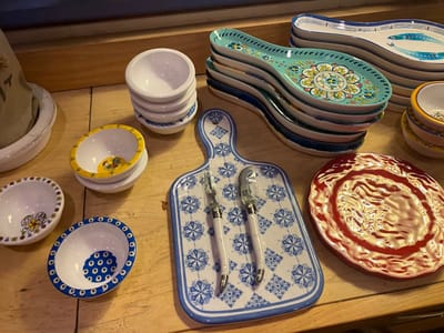 La Niche Gourmet and Gifts