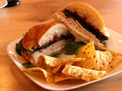 LaJava Express - Inside Zesty's