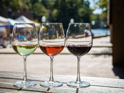 Lake Anne Coffee House & Wine Bar