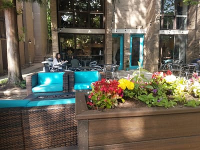 Lake Anne Coffee House & Wine Bar