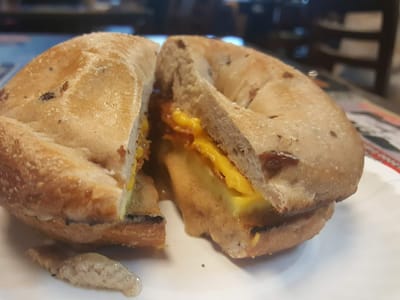 Lakeside Bagel & Deli