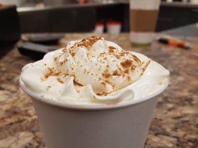 Lakeside Coffee, Smoothie & Bagel Bar