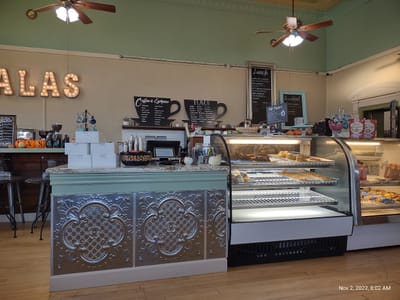 LaLa's Bakery & Espresso Bar