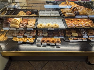 LaMar's Donuts and Coffee
