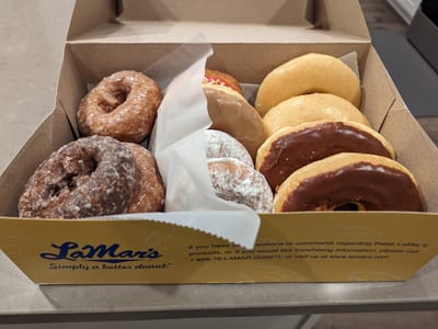 LaMar's Donuts and Coffee