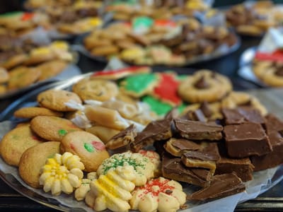 Lava's Javas & Treats