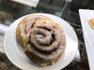 Le Paris Bakery & Cafe