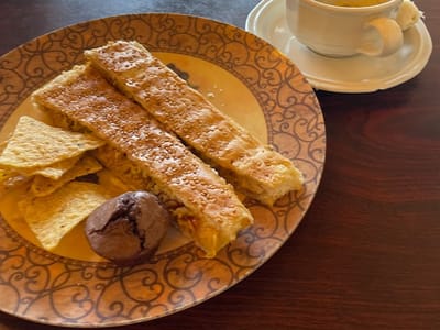 Le Petit Cafe Coffee House