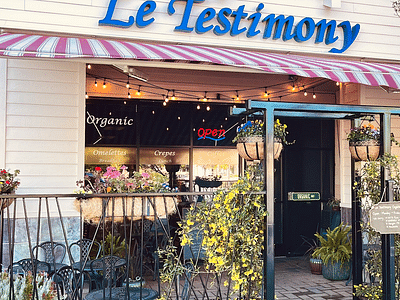 Le Testimony Organic Bistro