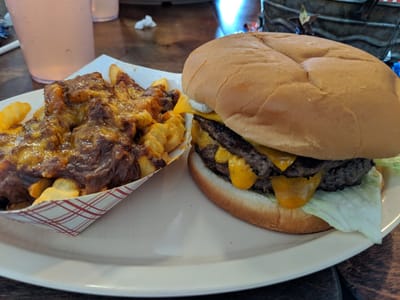 Lee's Grandlake Cafe