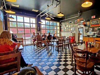 Lee Street Station Cafe
