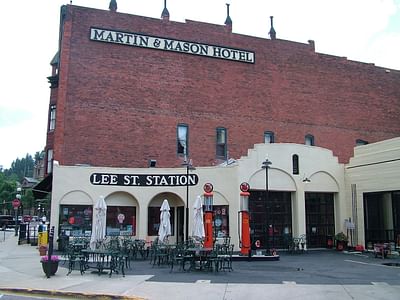 Lee Street Station Cafe