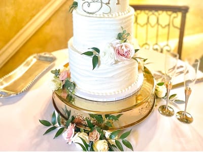 Les Amis Bake Shoppe