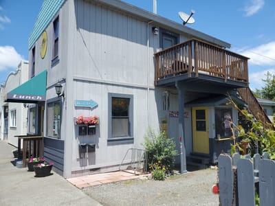 Lety's Kitchen & Coffee