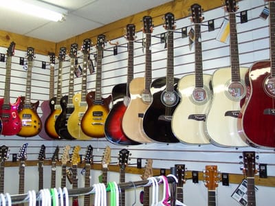 Licks Orchard Gifts and Music