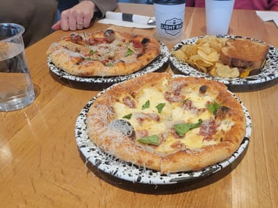 Light Rail Cafe & Roaster