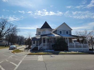 Light Rail Cafe & Roaster